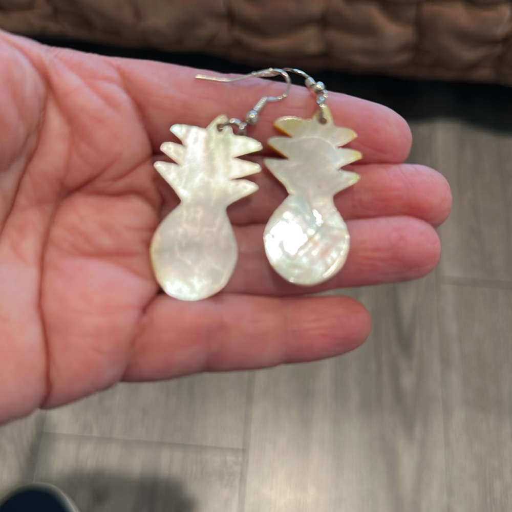 Mother of Pearl Shell Carved Pineapple Earrings - Picture 5 of 5
